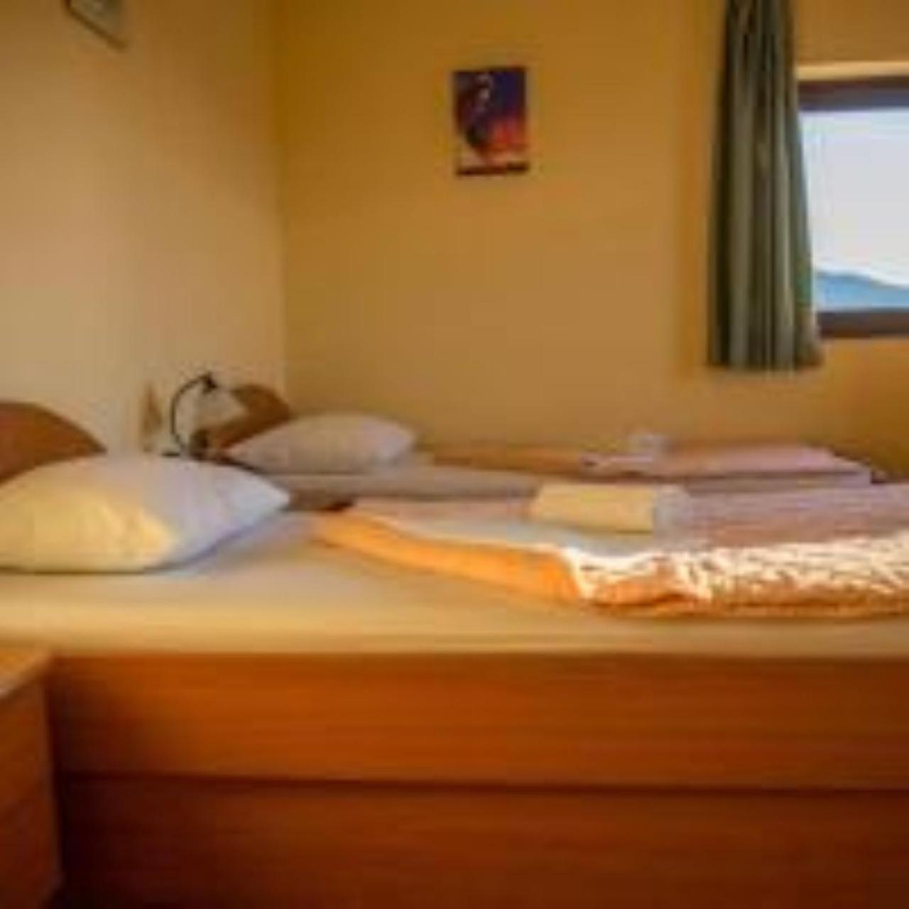 Hotel Barbaric Međugorje Екстериор снимка