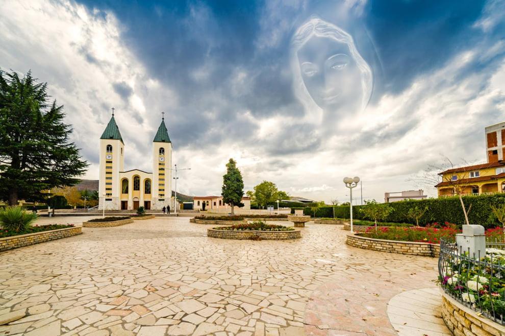 Hotel Barbaric Međugorje Екстериор снимка