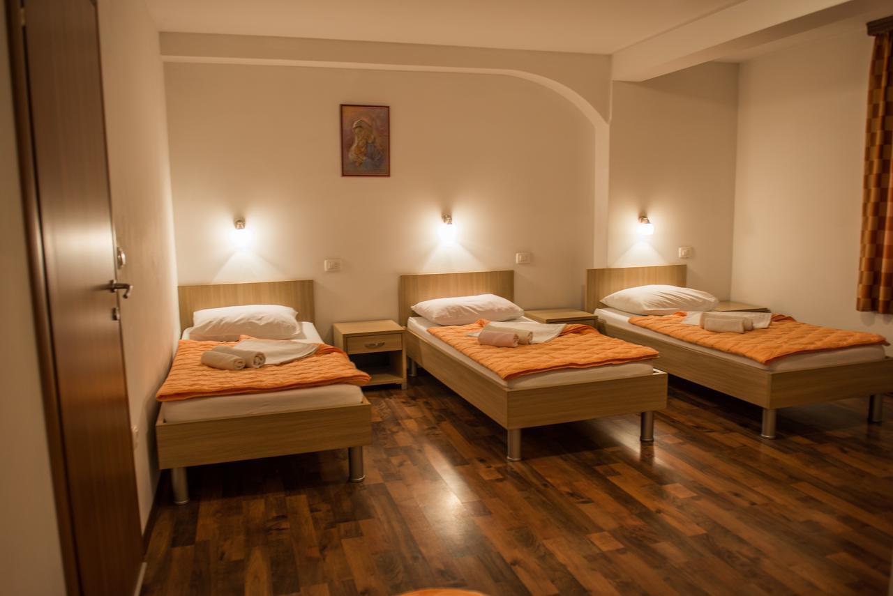 Hotel Barbaric Međugorje Екстериор снимка